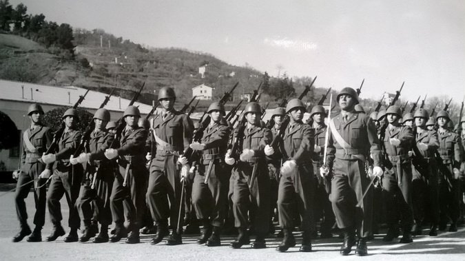 GIURAMENTO  42° CORSO AUC  ASCOLI PICENO - 27 febb 1966 - Particolare della sfilata